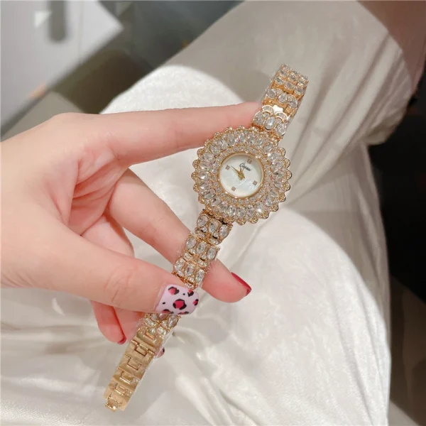 Fashion Women Luxury Diamond Watches Bracelet Ladies Quartz Watch Gold Womens Wristwatch Shiny Crystal Reloj Mujer 2